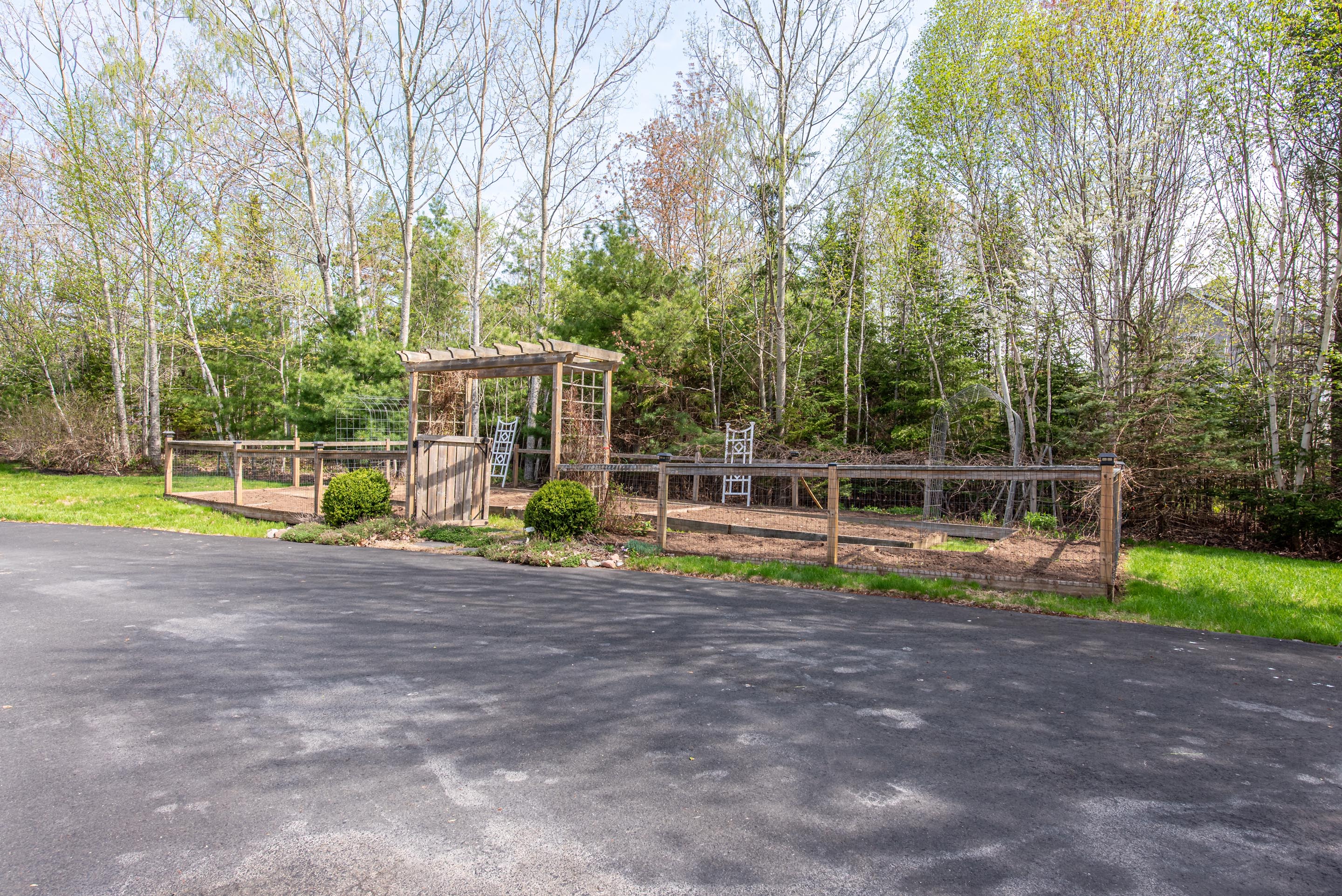 298 Saint Andrews Dr