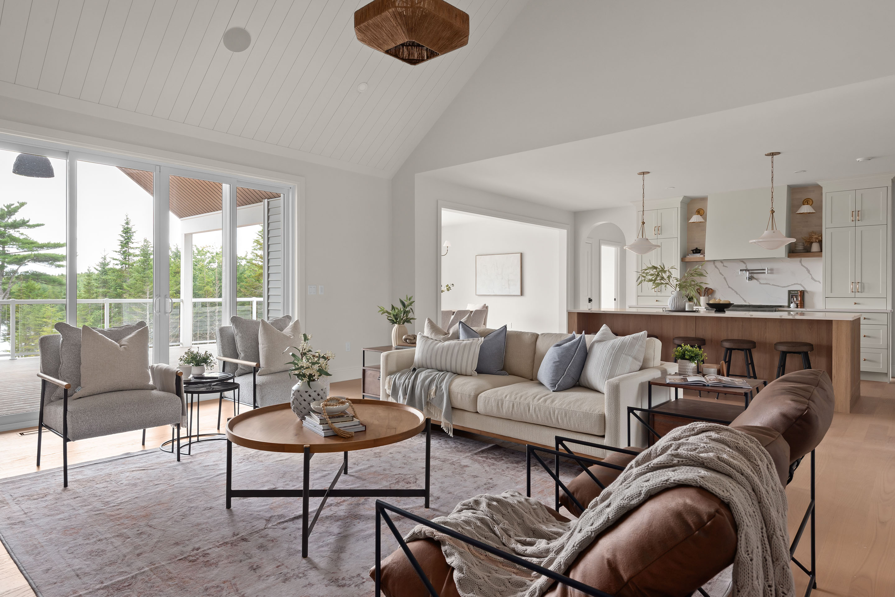 357 Canoe_Crescent
