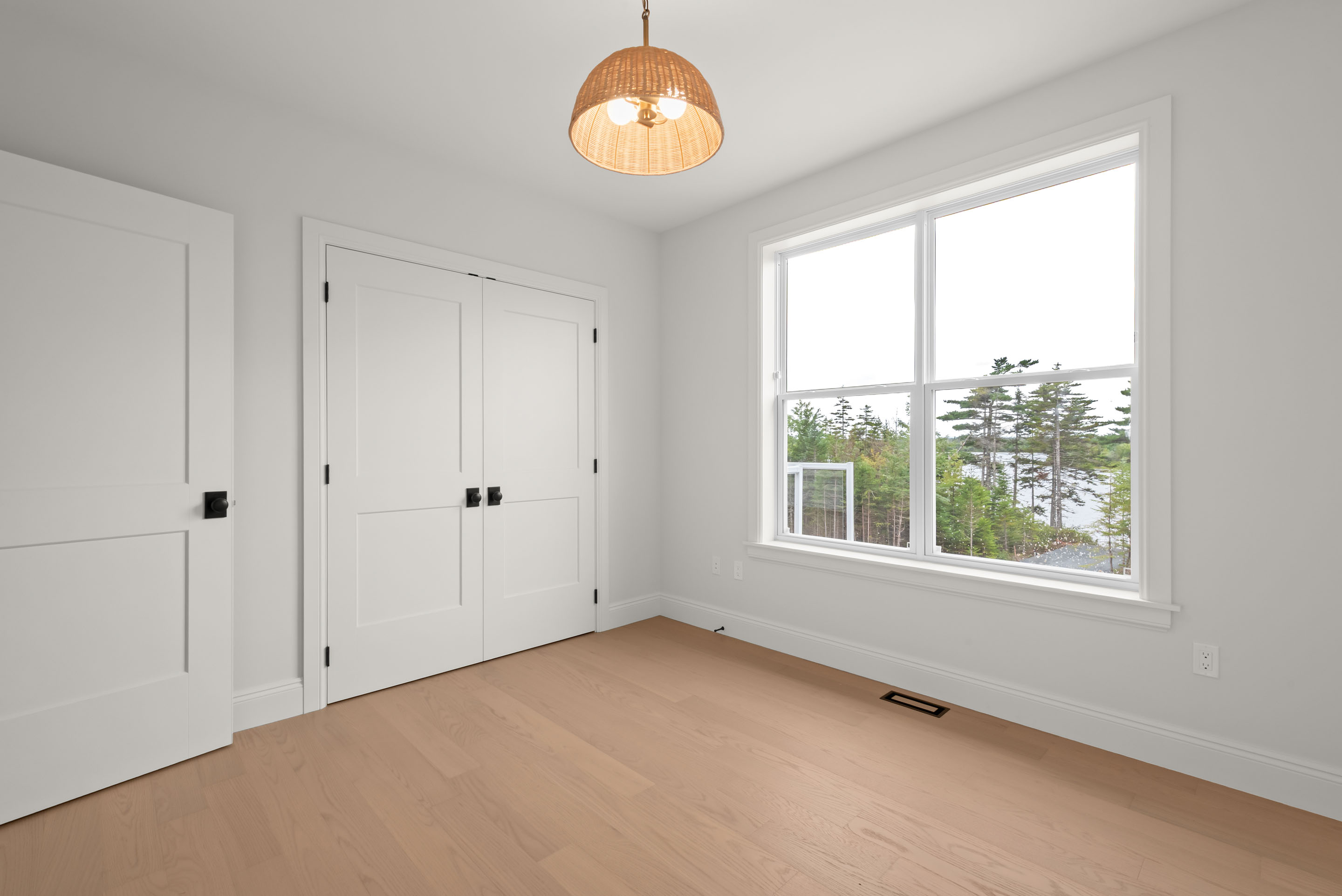 357 Canoe_Crescent