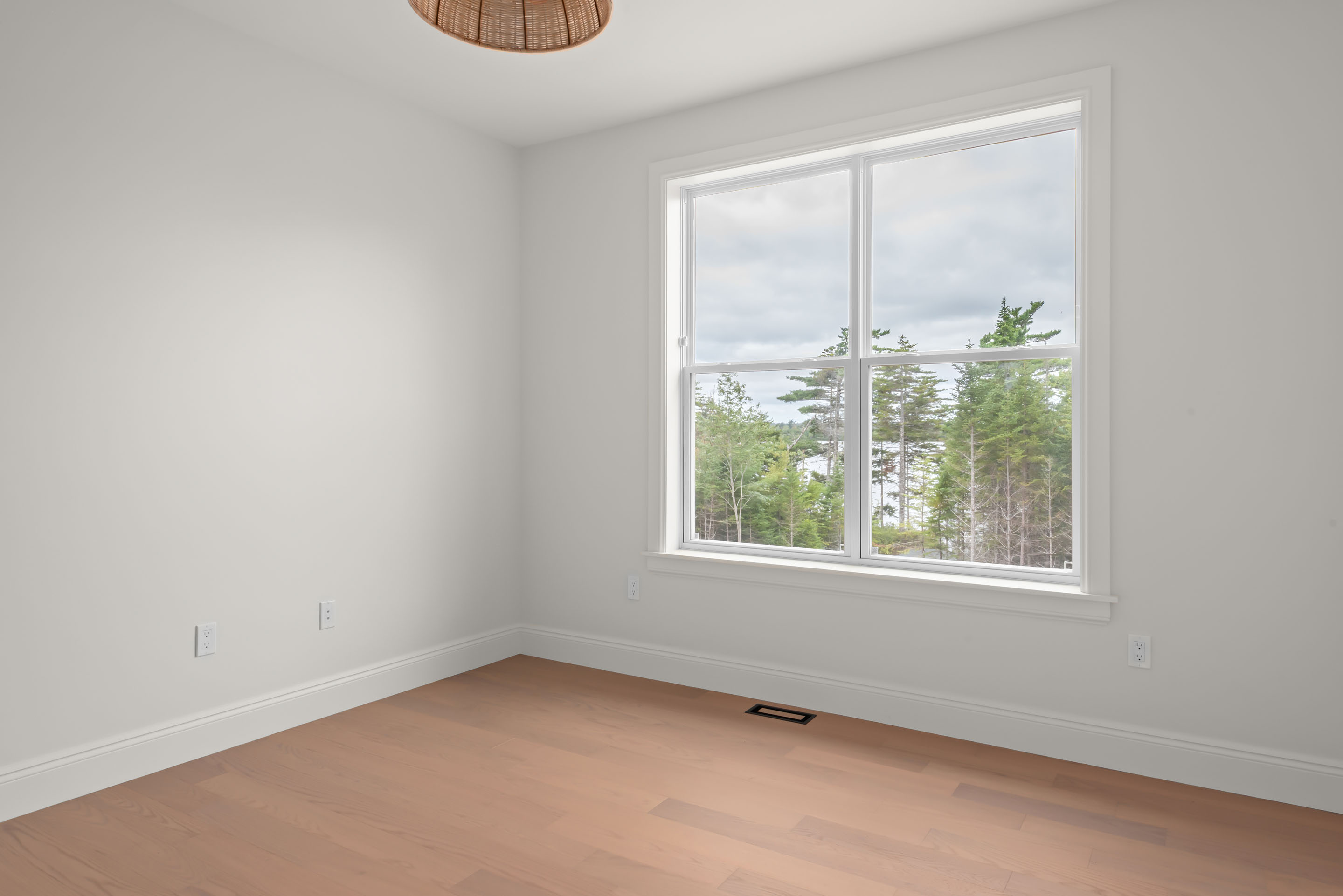 357 Canoe_Crescent