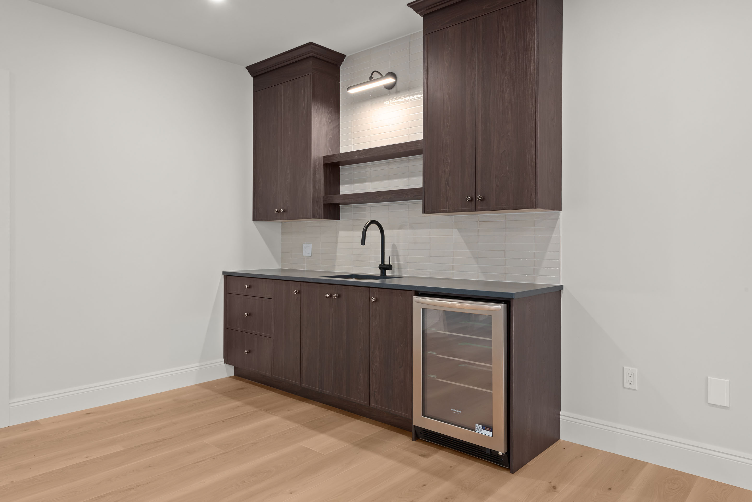 357 Canoe_Crescent