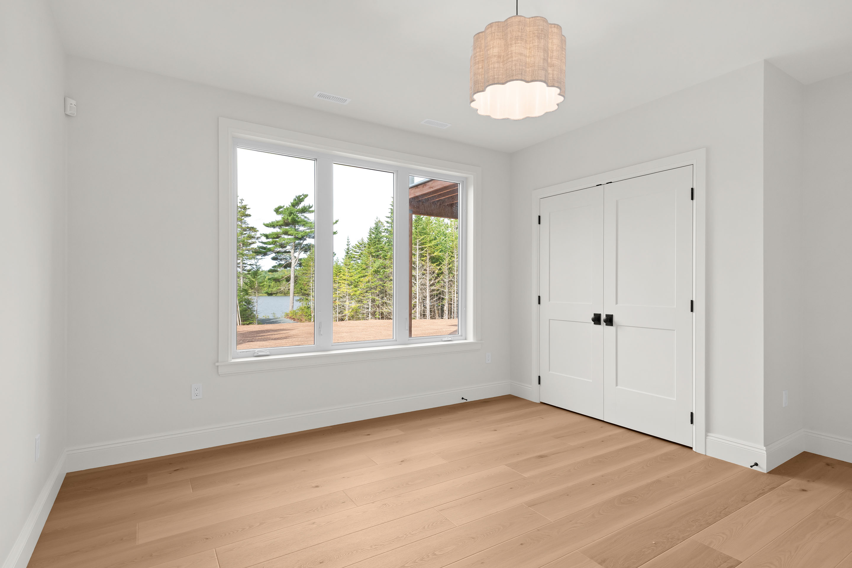 357 Canoe_Crescent