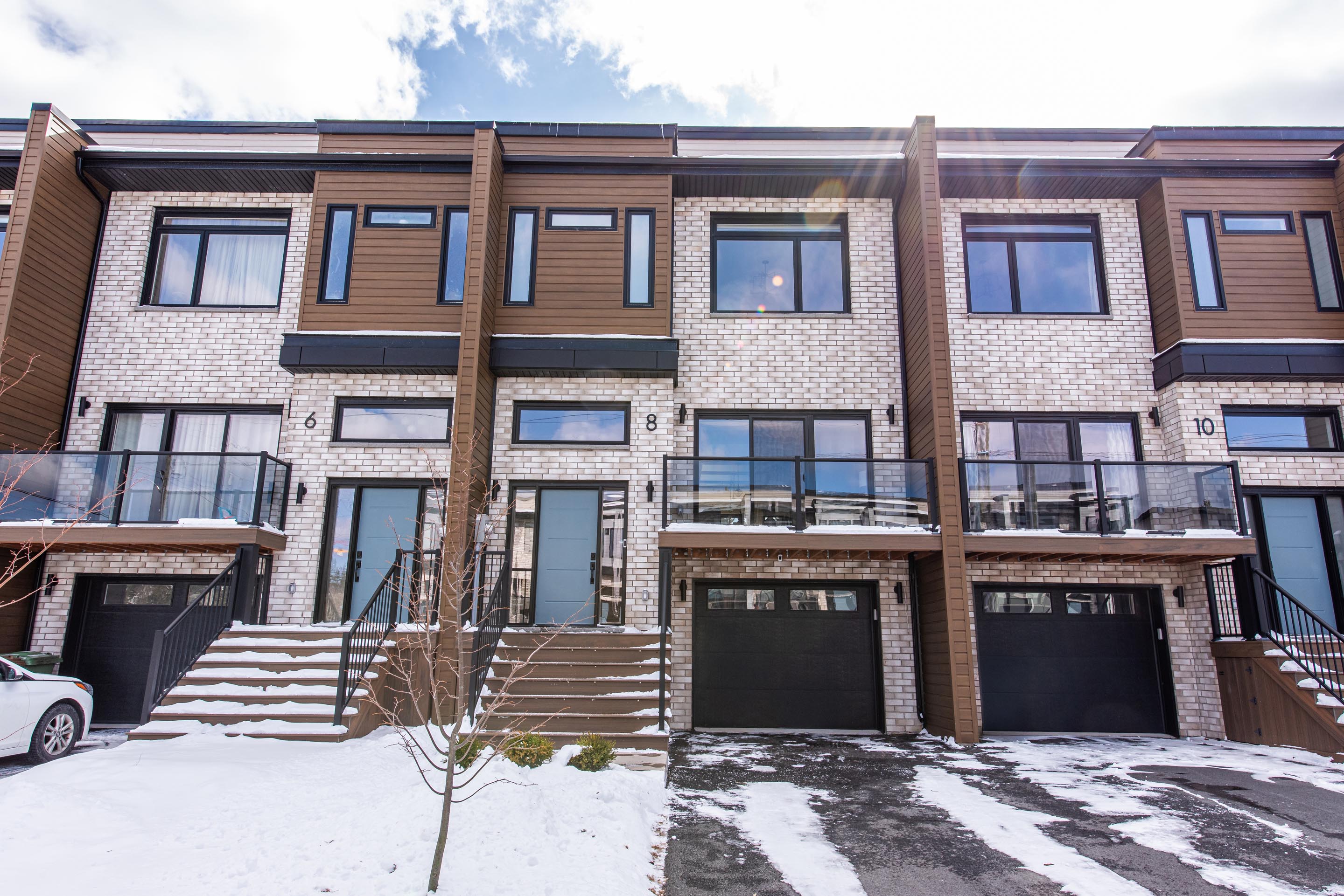 8 Trekker Dr