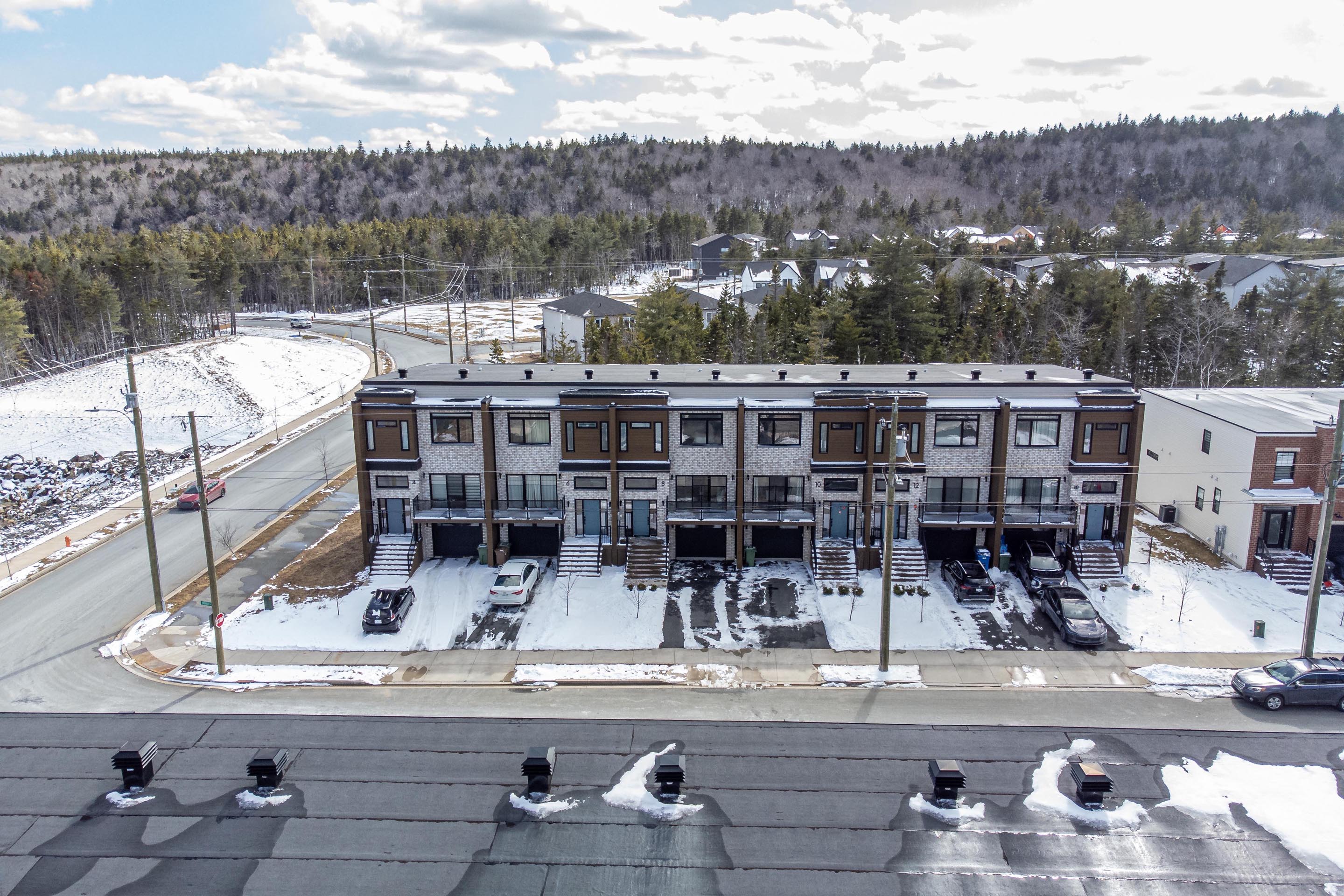 8 Trekker Dr