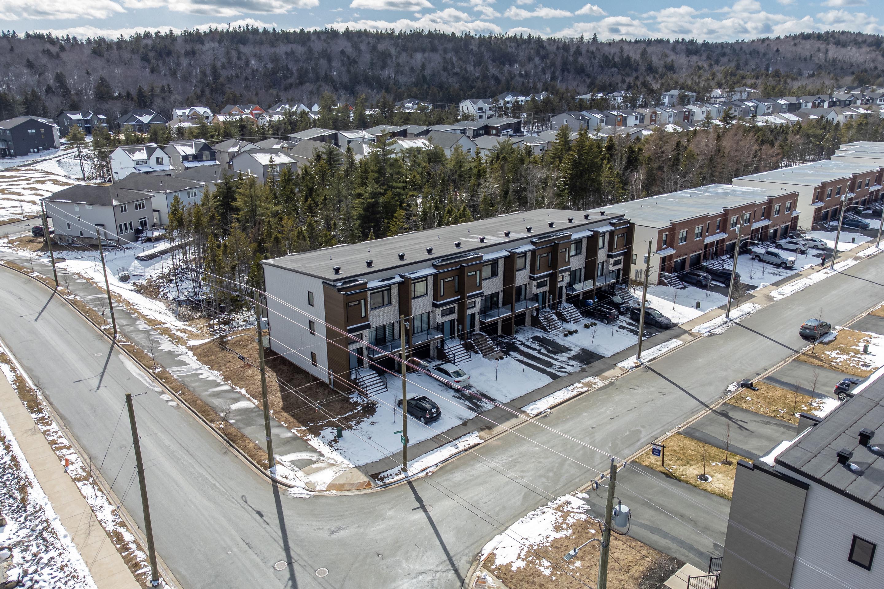 8 Trekker Dr