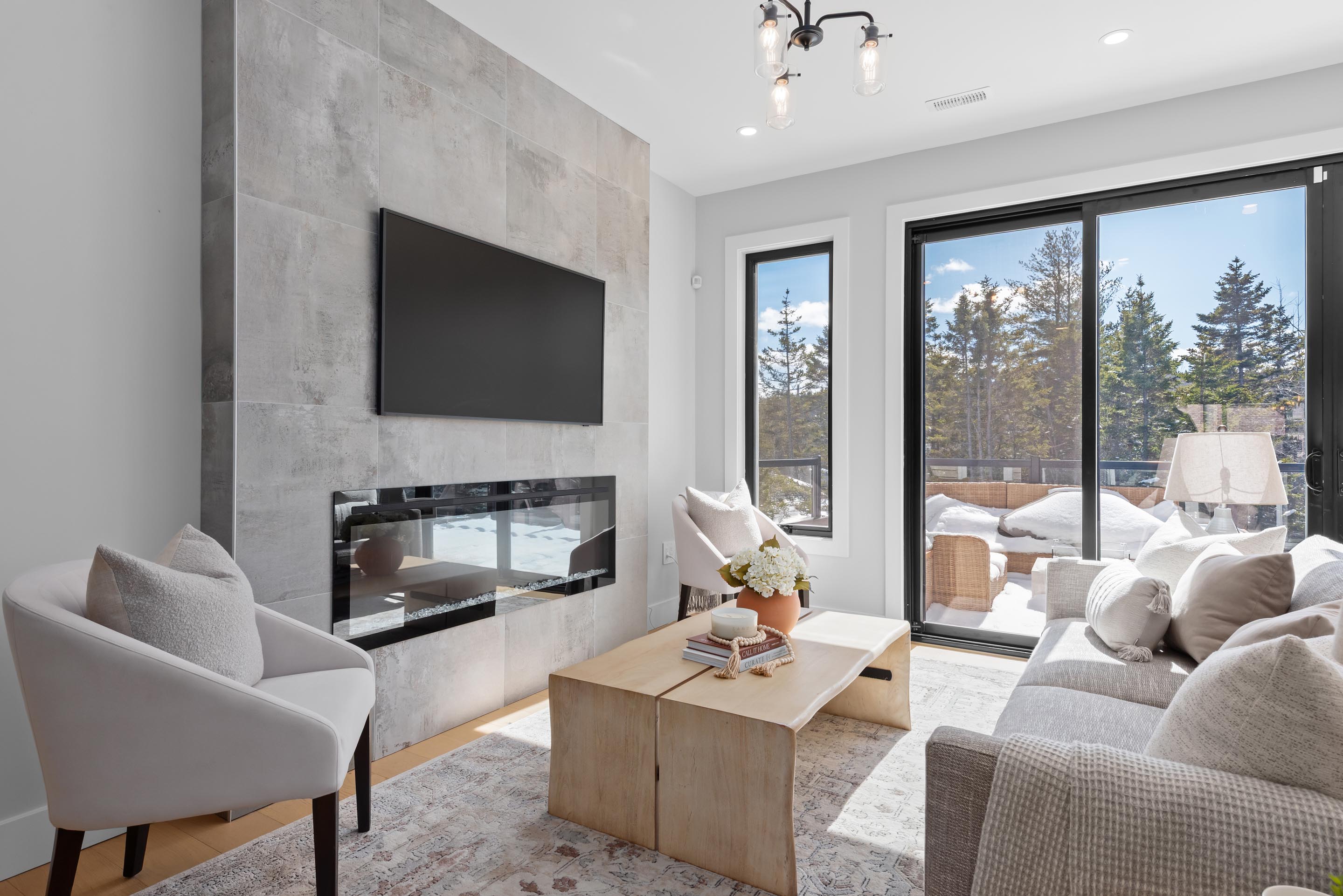 8 Trekker Dr