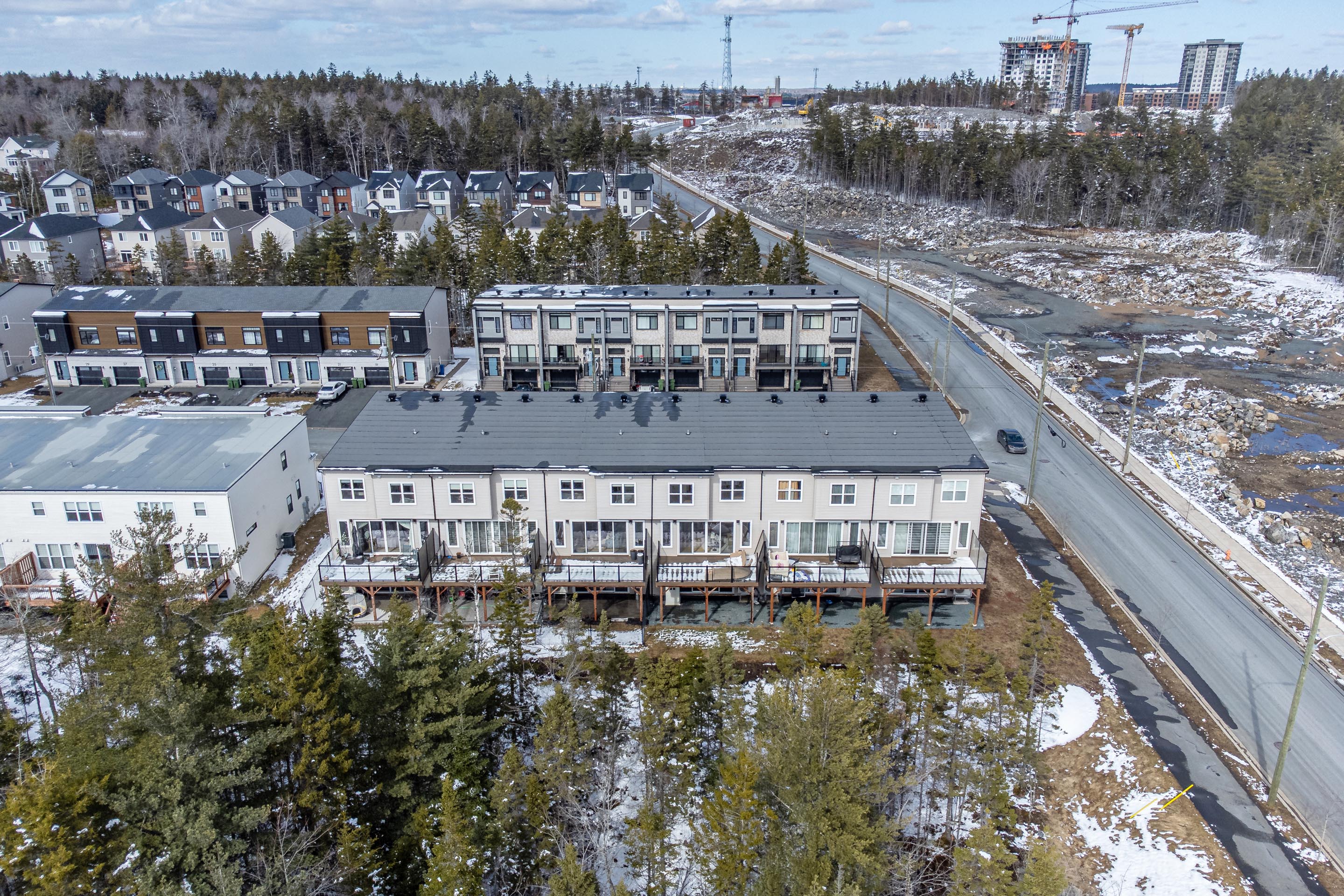 8 Trekker Dr
